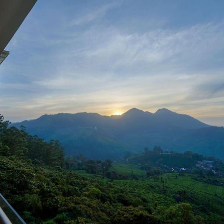Amber Dale Luxury Hotel & Spa, ムンナール エクステリア 写真