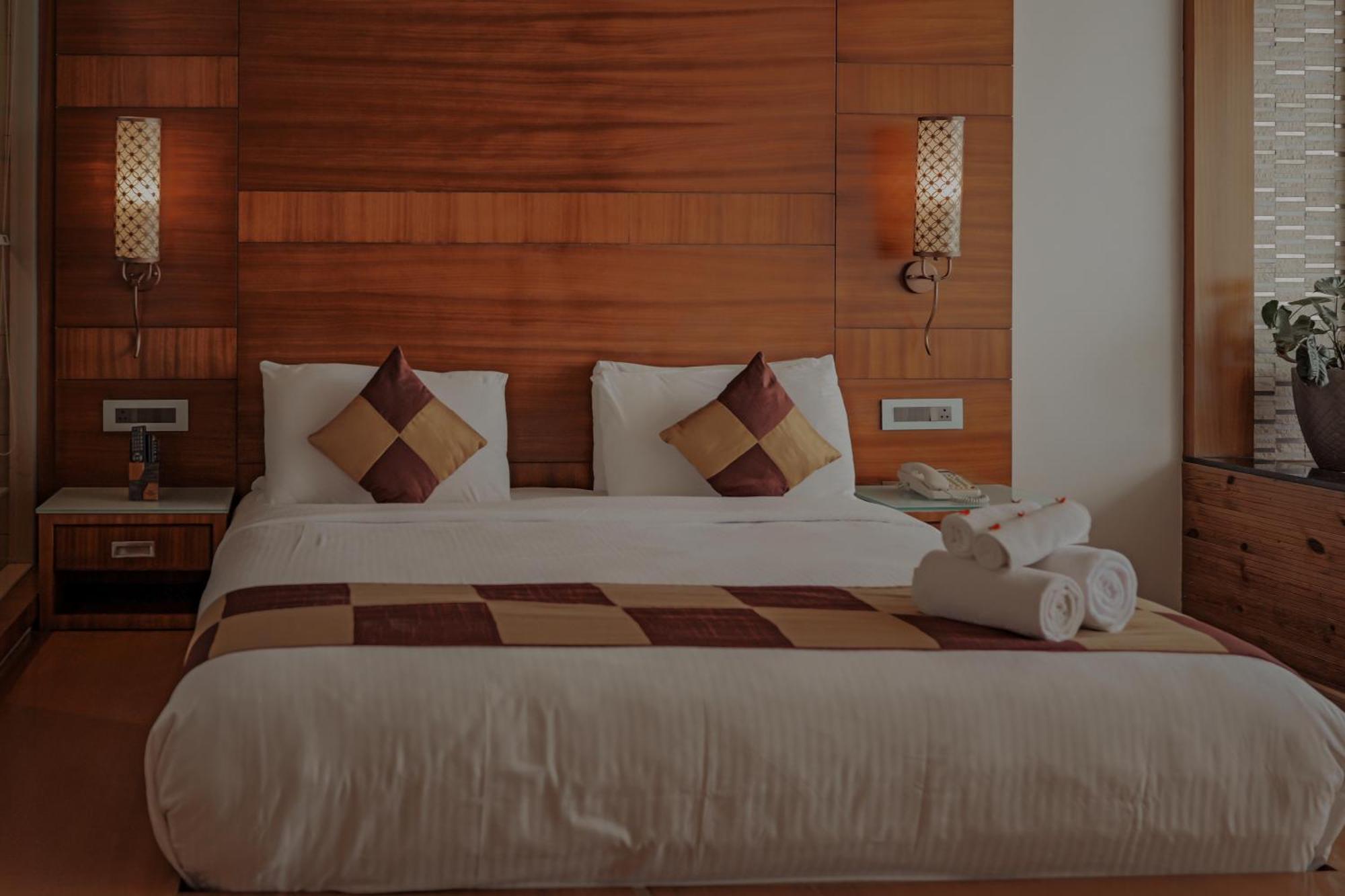Amber Dale Luxury Hotel & Spa, ムンナール エクステリア 写真