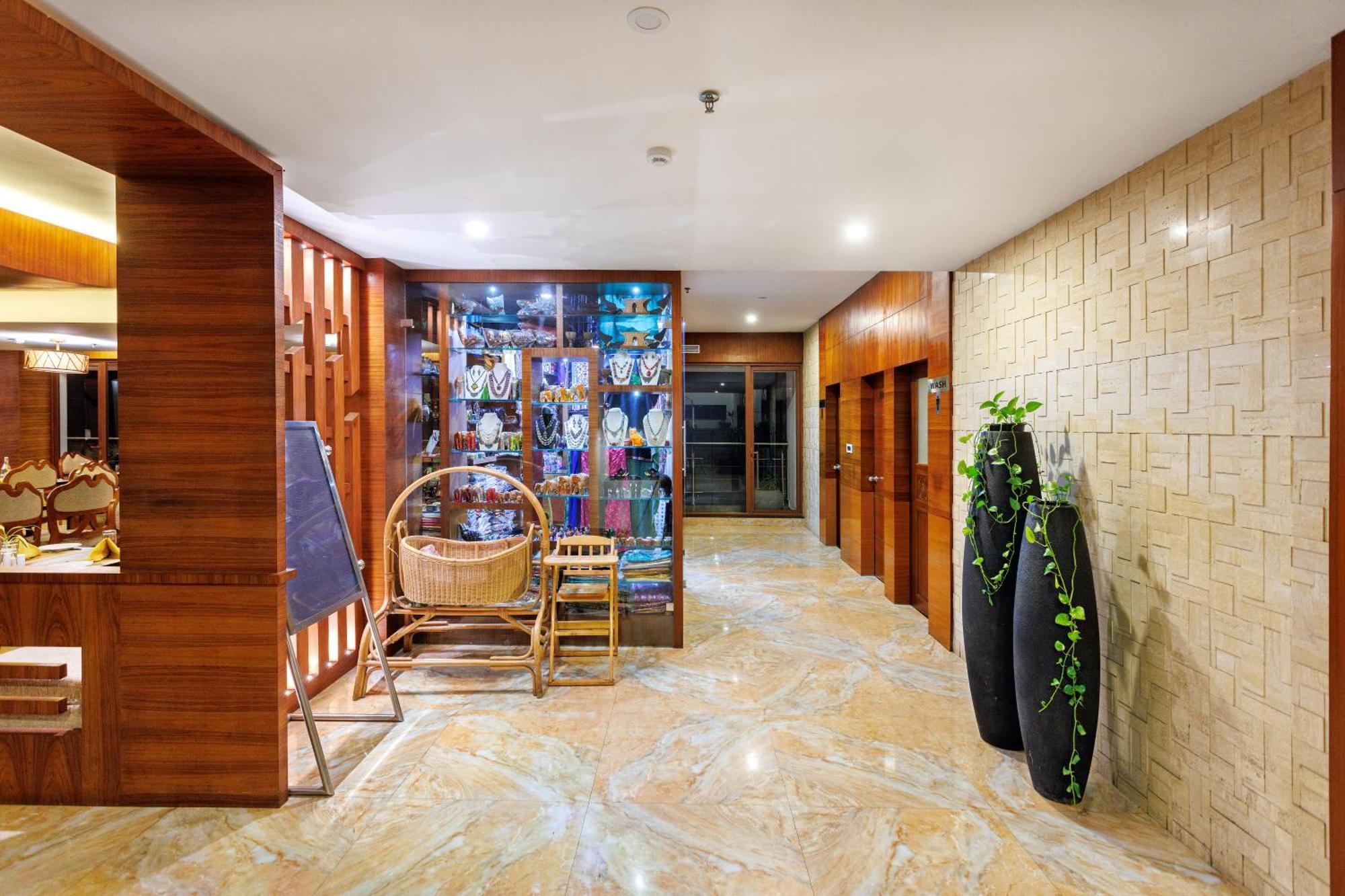 Amber Dale Luxury Hotel & Spa, ムンナール エクステリア 写真