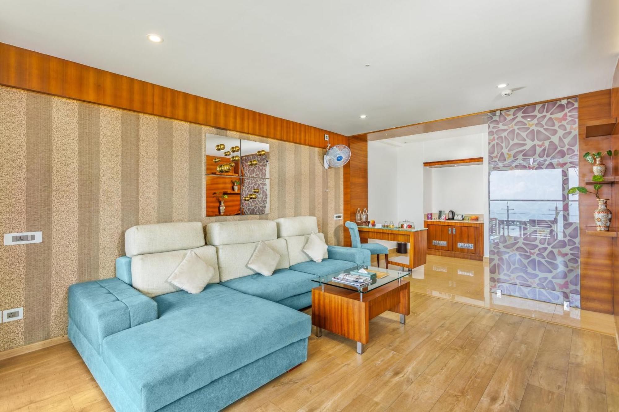 Amber Dale Luxury Hotel & Spa, ムンナール エクステリア 写真